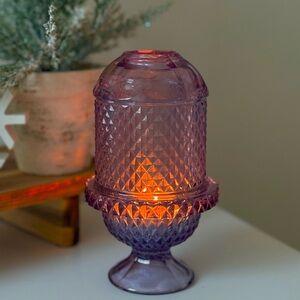 Viking Glass Diamond Point Teaberry Fairy Lamp